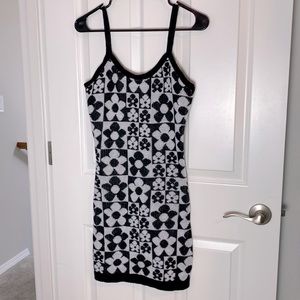 Daisy checkered monochrome spaghetti strap knit dress
